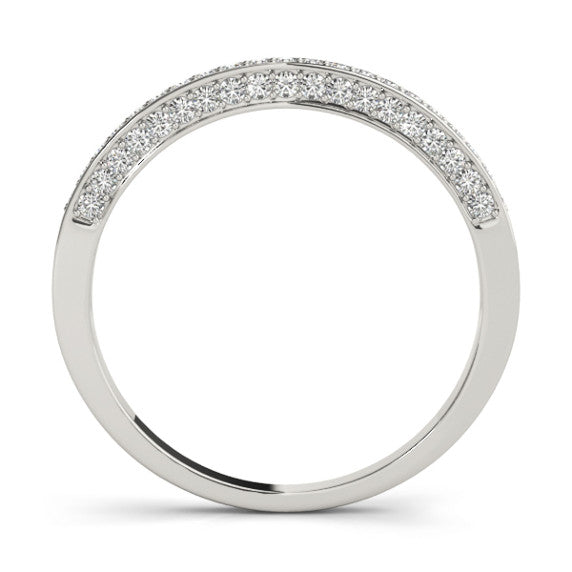 Piatta Lab-Grown Diamond Ring - Detail View - Vowmira lab-grown diamond jewelry