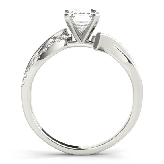 Cadenza Emerald Cut Lab-Grown Diamond Ring - Detail View - Vowmira lab-grown diamond jewelry