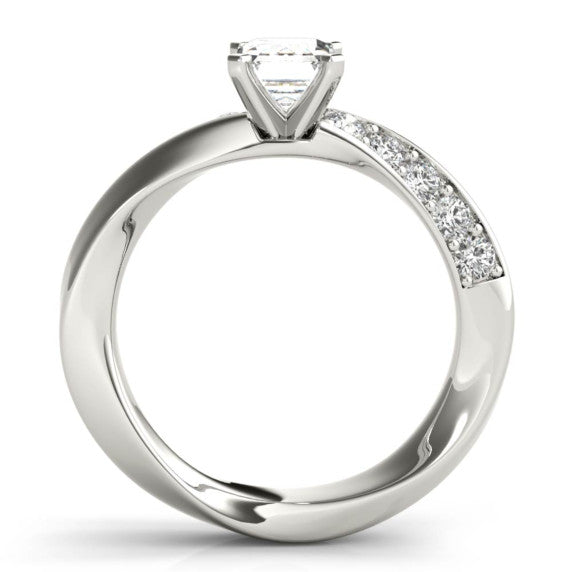 Sirena Emerald Cut Lab-Grown Diamond Ring - Detail View - Vowmira lab-grown diamond jewelry