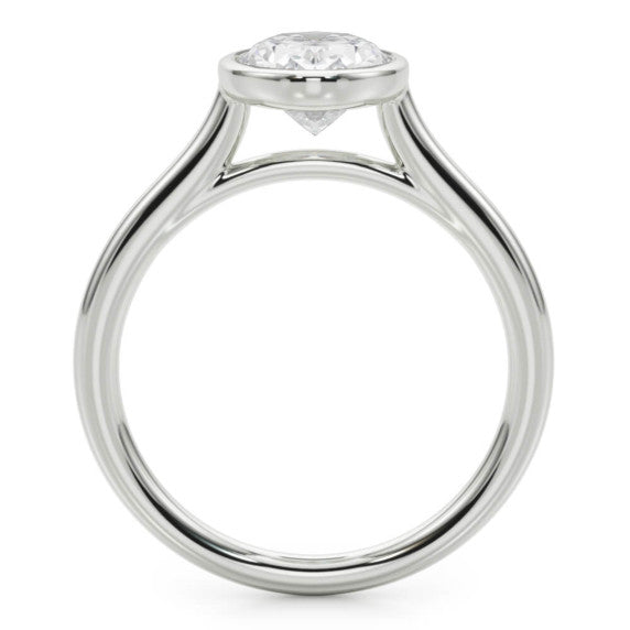 Madeline Oval Lab-Grown Diamond Ring - Detail View - Vowmira lab-grown diamond jewelry