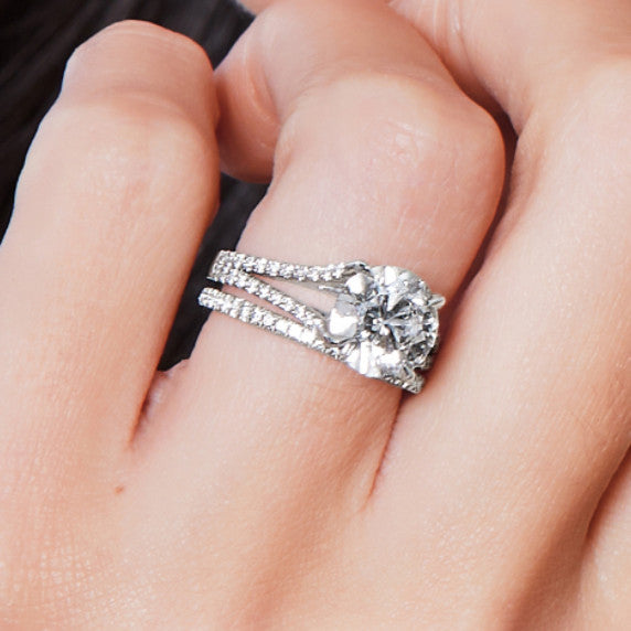 Duchess Lab-Grown Diamond Band - Detail View - Vowmira lab-grown diamond jewelry