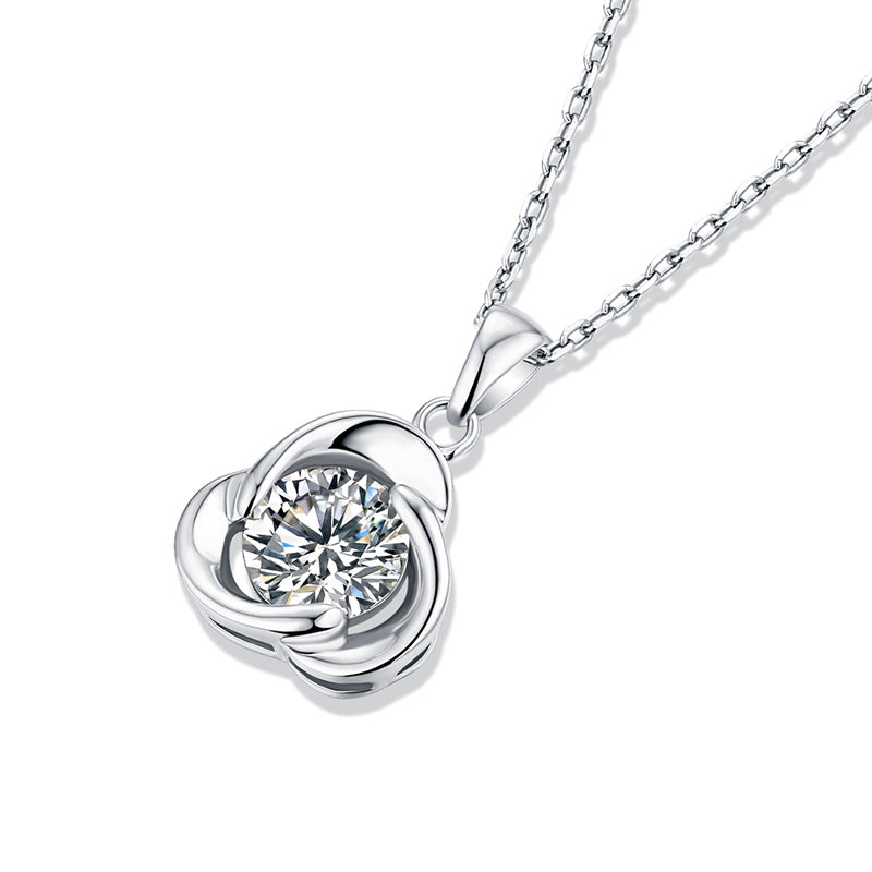"Clover" Lab-Grown Diamond Pendant Necklace - Lifestyle View - Vowmira lab-grown diamond jewelry