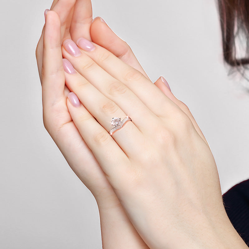 Crown of Princess 1 Carat Lab-Grown Diamond Ring - 925 Sterling Silver - Close-up View - Vowmira lab-grown diamond jewelry