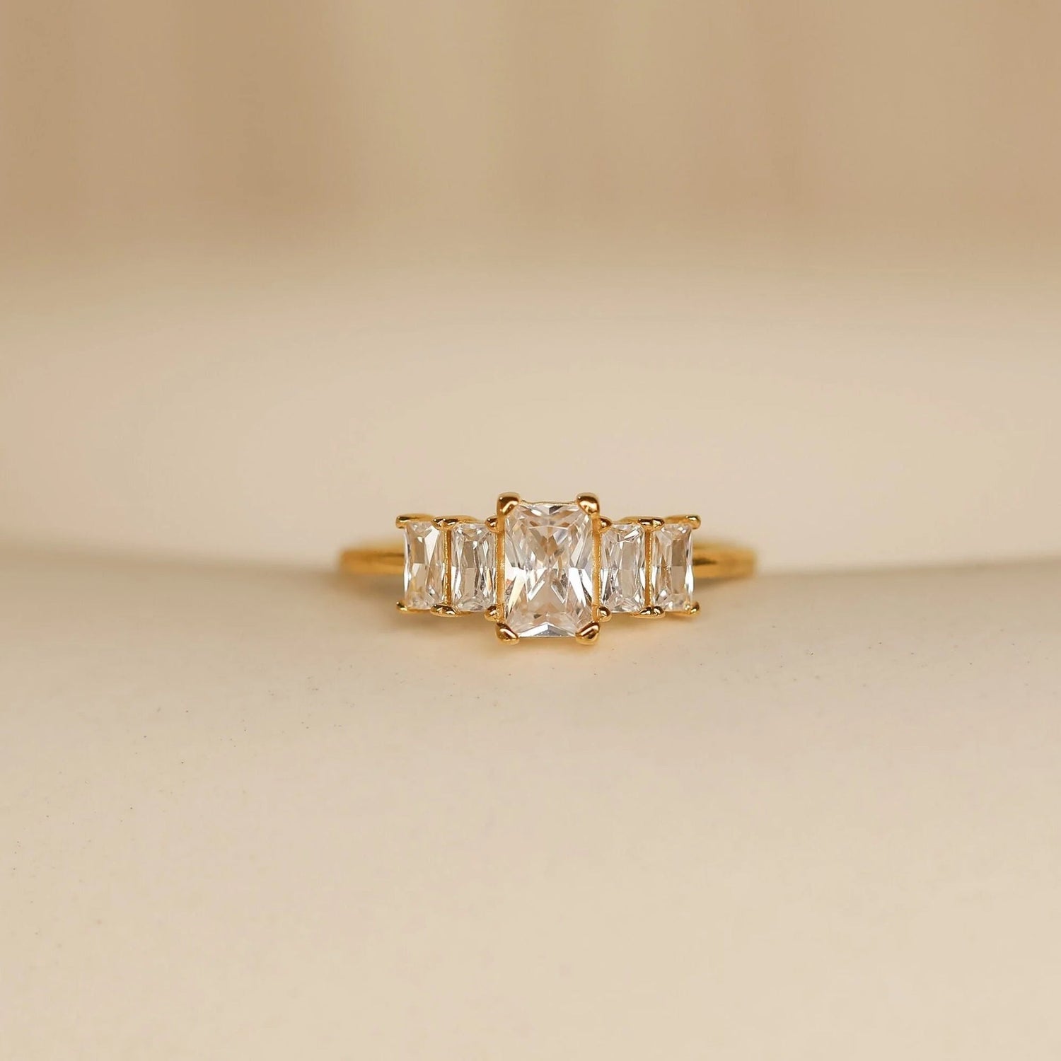 Modern Heirlooms jewelry story