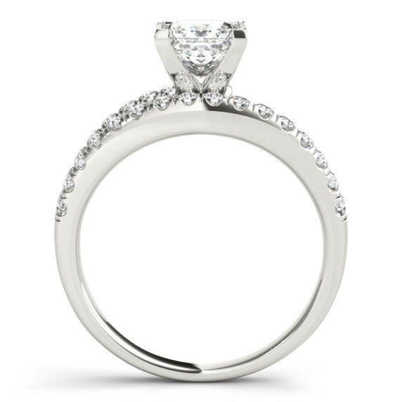 Soprano Lab-Grown Diamond Ring - Detail View