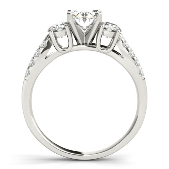 Cleopatra Oval Lab-Grown Diamond Ring - Detail View - Vowmira lab-grown diamond jewelry