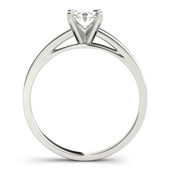 Classica Oval Lab-Grown Diamond Ring - Detail View - Vowmira lab-grown diamond jewelry