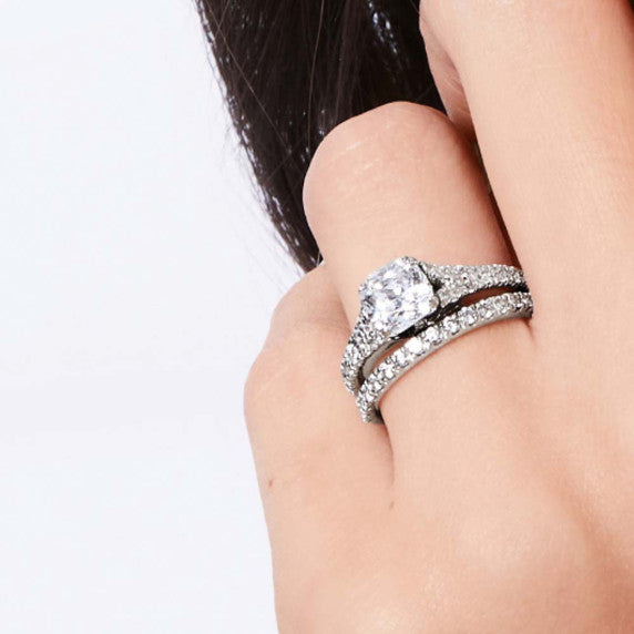Vienna Lab-Grown Diamond Bridal Set - Detail View - Vowmira lab-grown diamond jewelry