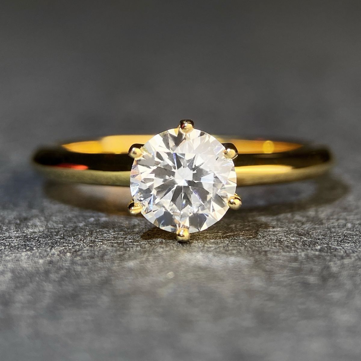 Vowmira 1-Carat Round Moissanite Six-Prong Ring, alternate view 4