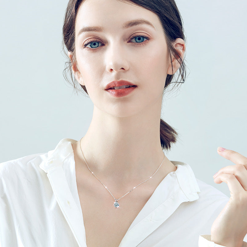 Classic Star Light Lab-Grown Diamond Pendant Necklace - Side View - Vowmira lab-grown diamond jewelry